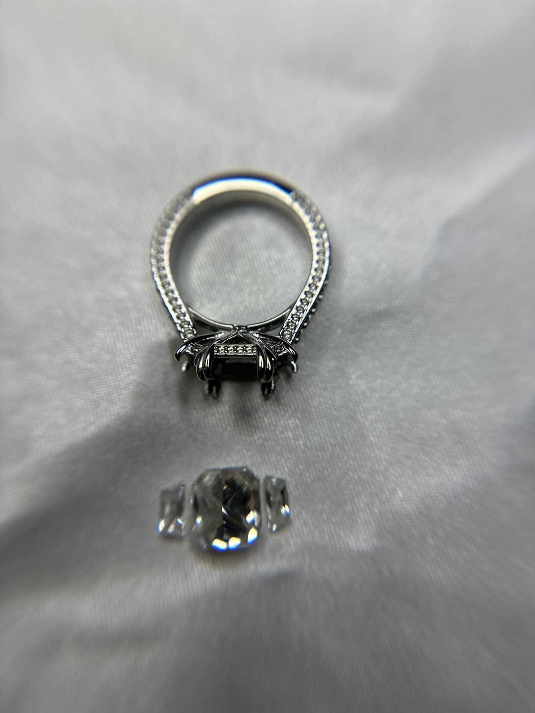 Custom ring side profile before center stone placement